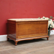 Load image into Gallery viewer, Antique Australian Maple Blanket Box, Padded Top or Seat, Lift Lid with Lift out Tray. B11960
