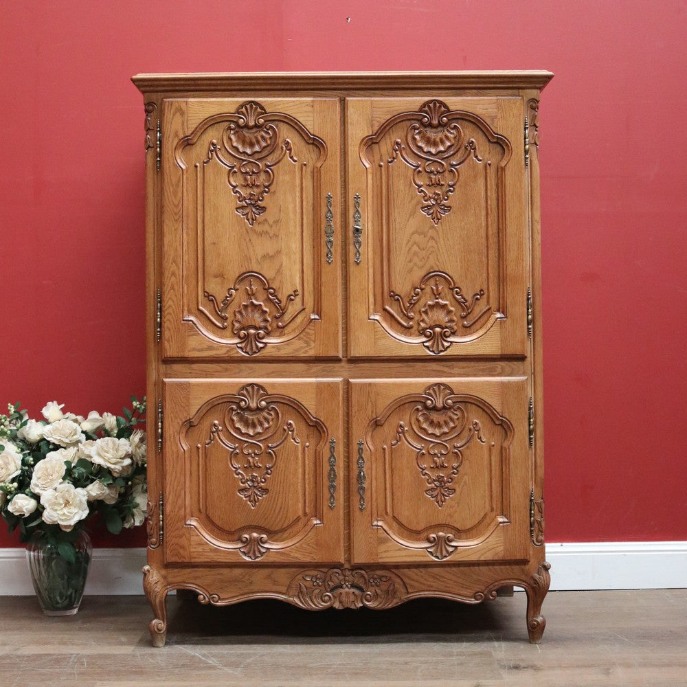 x SOLD Vintage French Oak Drinks Cabinet, Hall Cupboard or Linen Press, TV Unit. B11558
