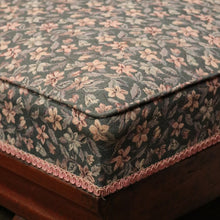 Load image into Gallery viewer, Antique Australian Cedar Chaise, Green Floral Fabric, Single Ended Chaise, Lounge, or Settee B12075
