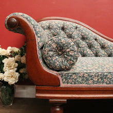 Load image into Gallery viewer, Antique Australian Cedar Chaise, Green Floral Fabric, Single Ended Chaise, Lounge, or Settee B12075
