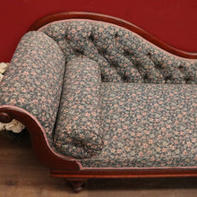 Load image into Gallery viewer, Antique Australian Cedar Chaise, Green Floral Fabric, Single Ended Chaise, Lounge, or Settee B12075
