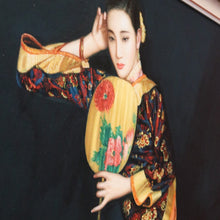 Load image into Gallery viewer, Oil on Board Chinese Woman with a Fan, in a gilt gold-coloured Frame. Chinese Girl. Signed May Lin.B12069

