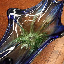 Load image into Gallery viewer, Mid-Century St Lambert Blue / Green Vase - Retro, Vintage, Fruit Bowl, Murano-Style. B12166
