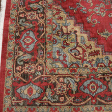 Load image into Gallery viewer, Vintage Floor Rug - Made in Turkey - Antique-Style, Beautiful Colours and Condition. B12197
