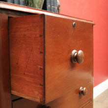 Load image into Gallery viewer, An Antiques Australian Cedar Chest of Drawers, or Four-drawer Chest. B12208
