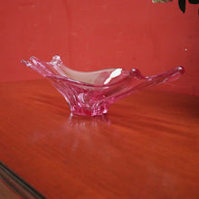 Load image into Gallery viewer, Mid-Century Val St Lambert &quot;Splash&quot; Vase - Art Glass Vase in Purple Tones. B12229
